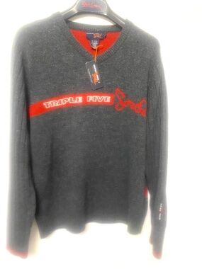 Triple Five Soul Vintage Sweater. XL